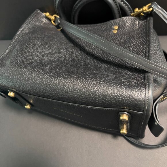 Coach - Rogue Bag In Regenerative Leather - Picture 10 of 16